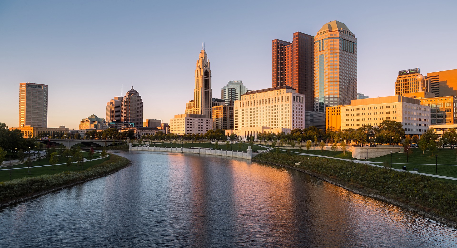 Columbus Female Strippers - City Skyline