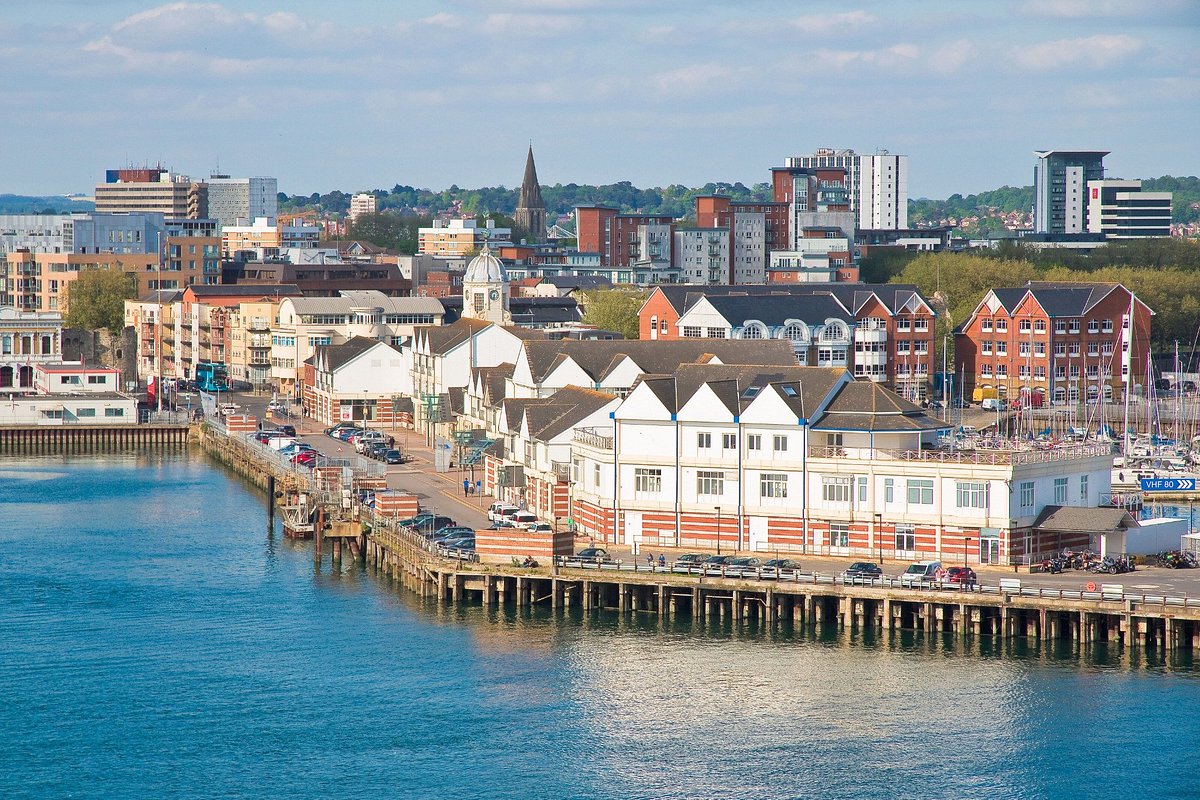 Southampton Female Strippers - City Skyline
